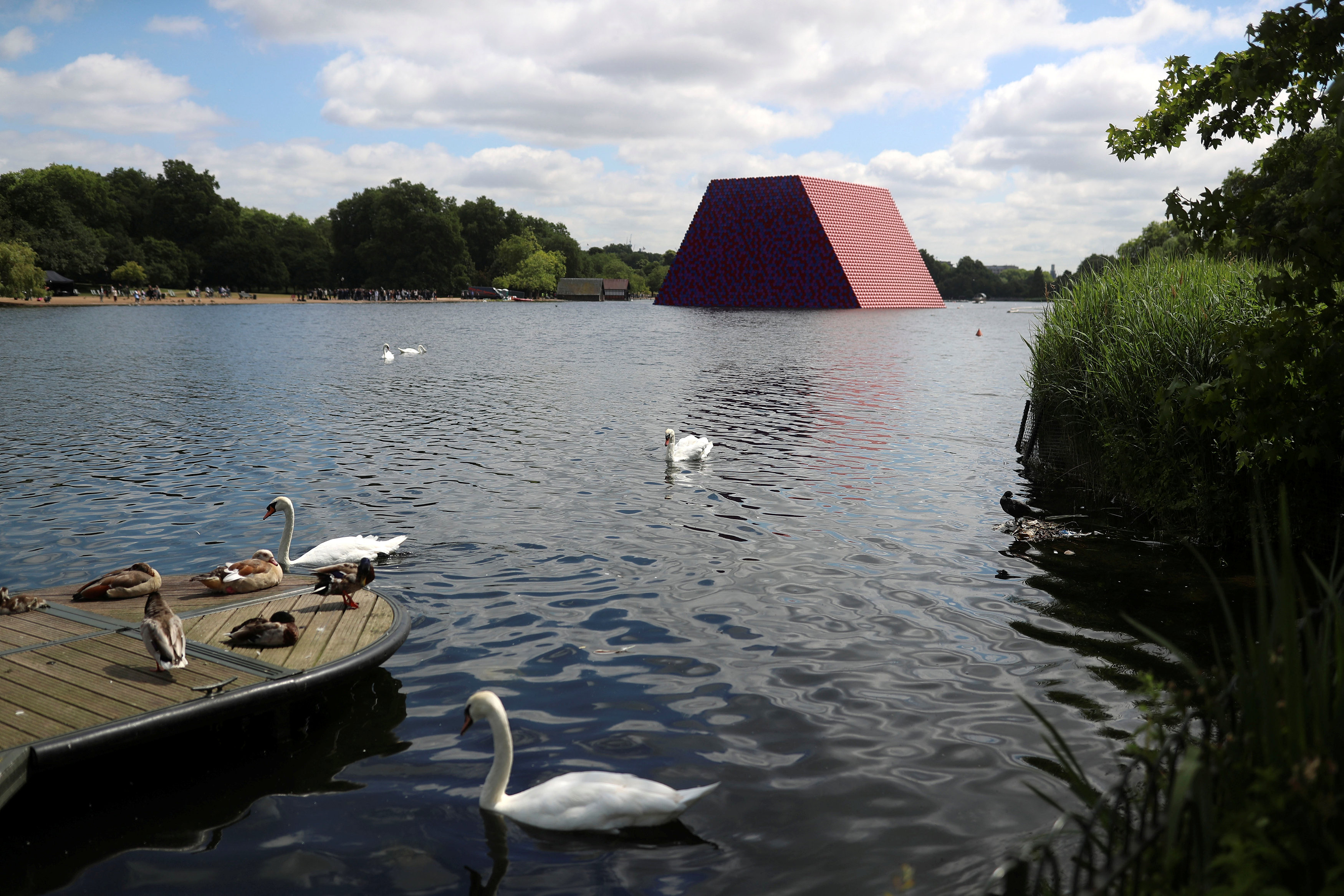 tagreuters.com2018binary_LYNXMPEE5H1AJ-FILEDIMAGE