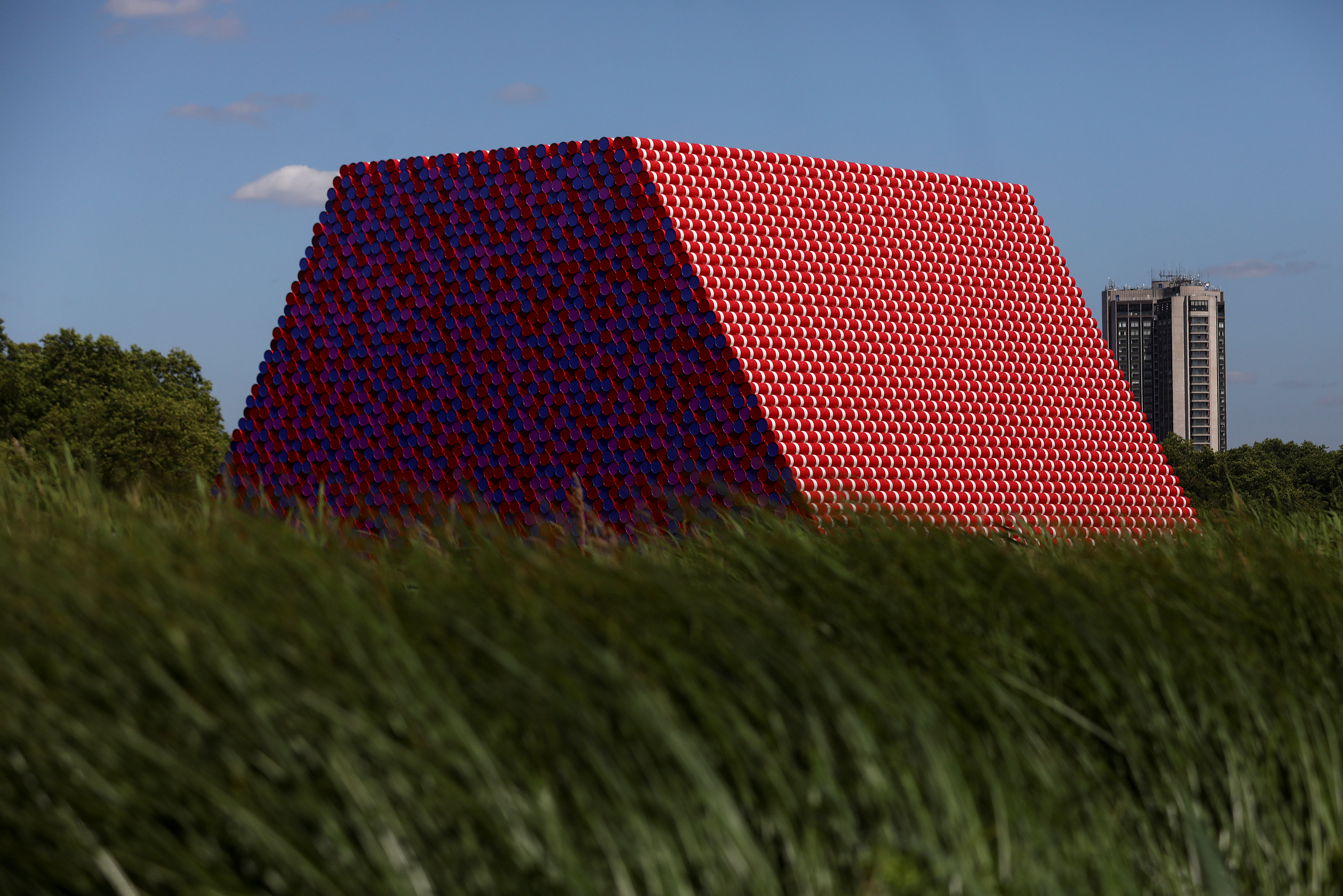 tagreuters.com2018binary_LYNXMPEE5H1E0-FILEDIMAGE