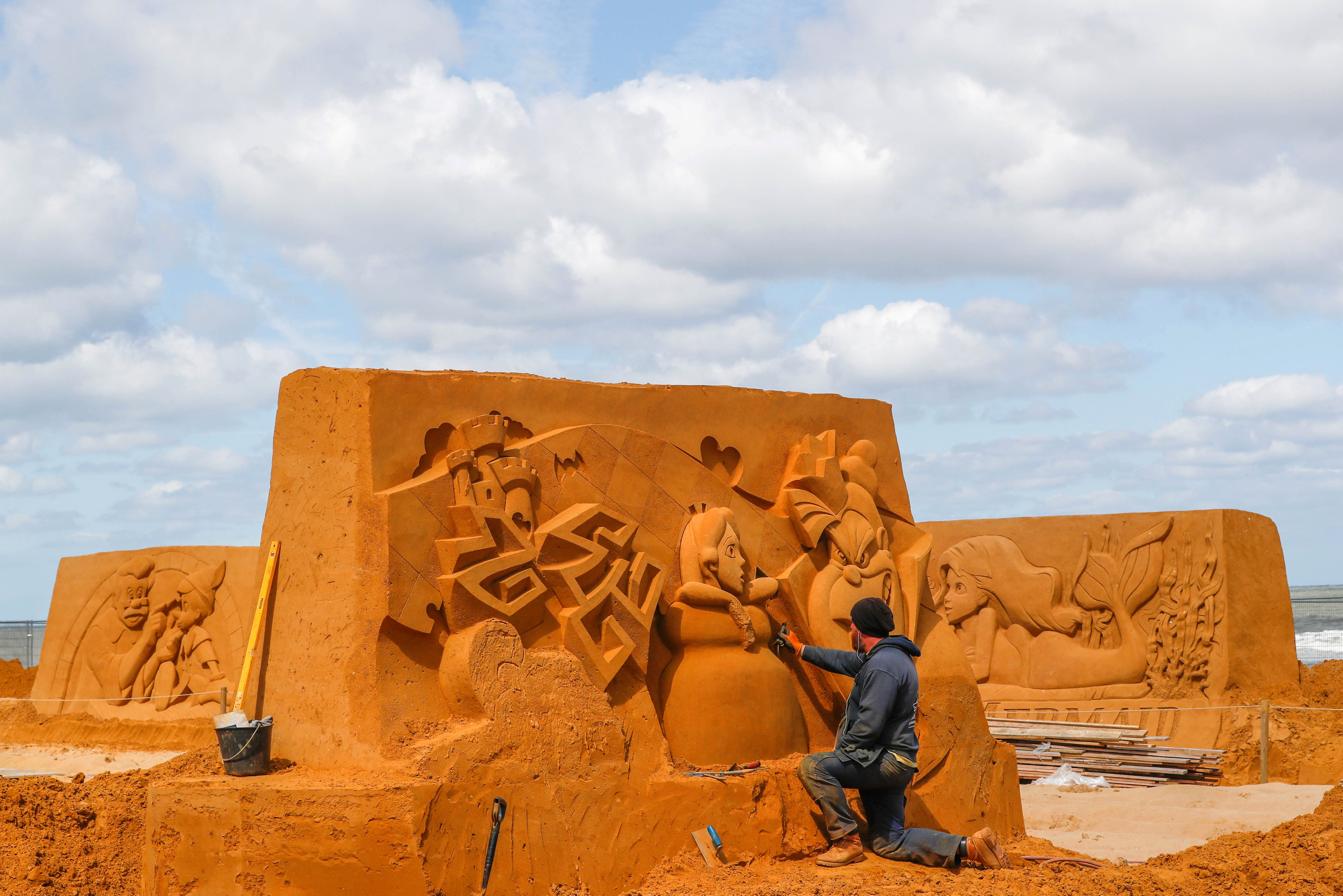 tagreuters.com2018binary_LYNXMPEE5K1D5-FILEDIMAGE