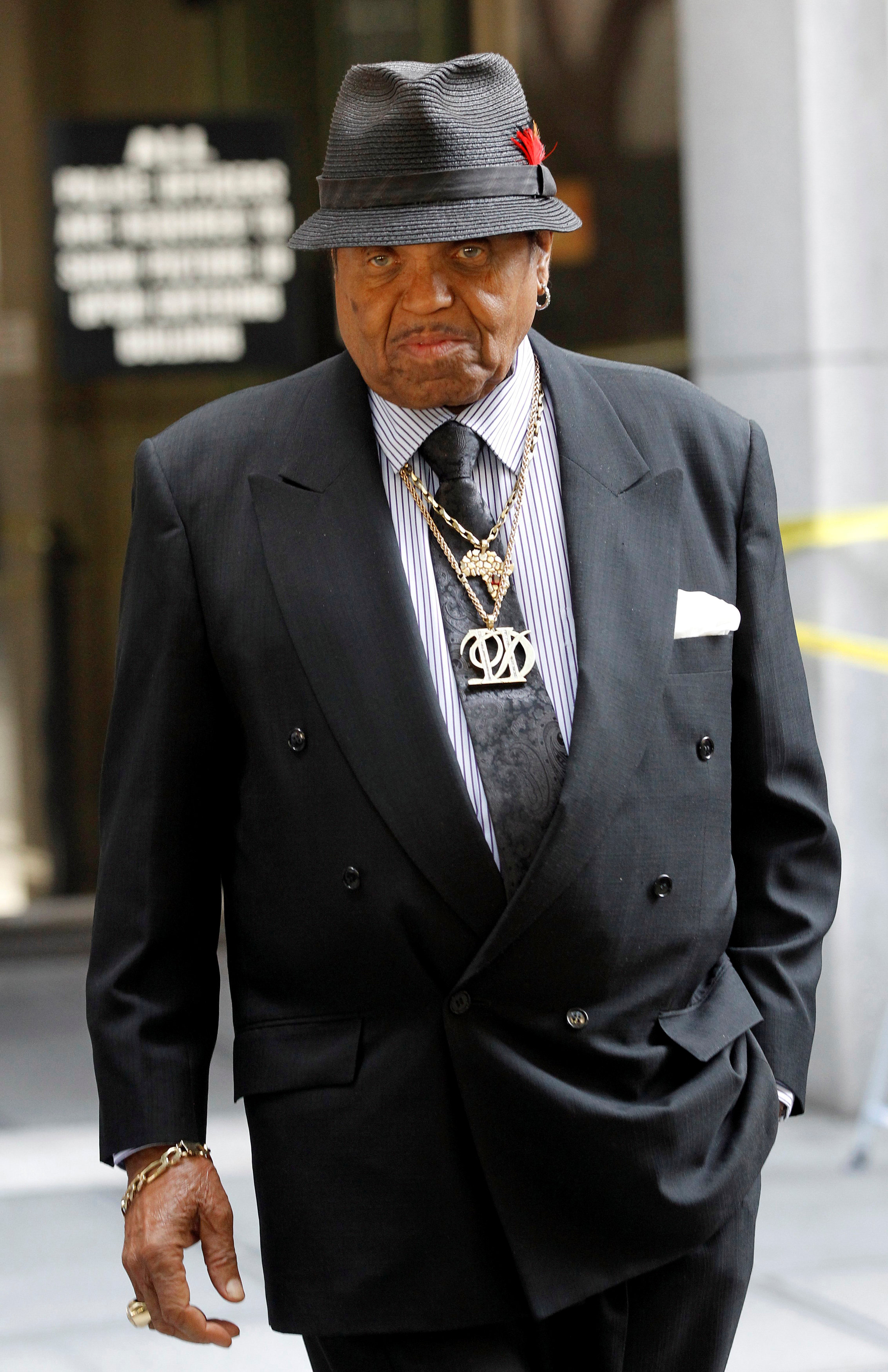 tagreuters.com2018binary_LYNXMPEE5L1ZH-FILEDIMAGE