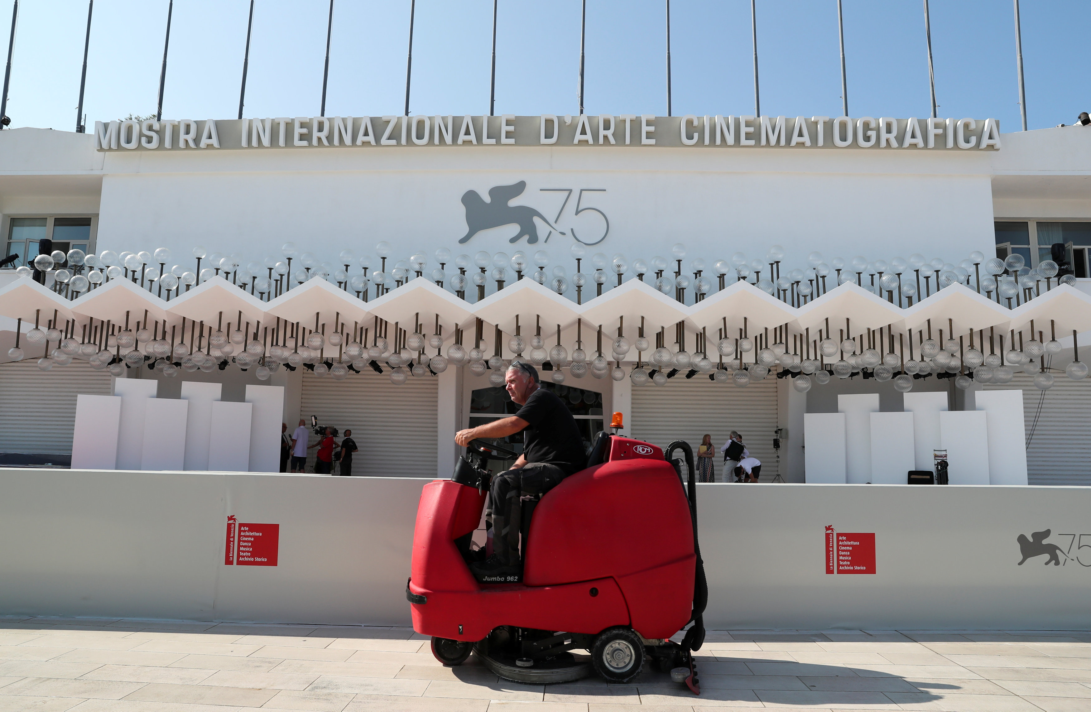 tagreuters.com2018binary_LYNXNPEE7R1AG-FILEDIMAGE