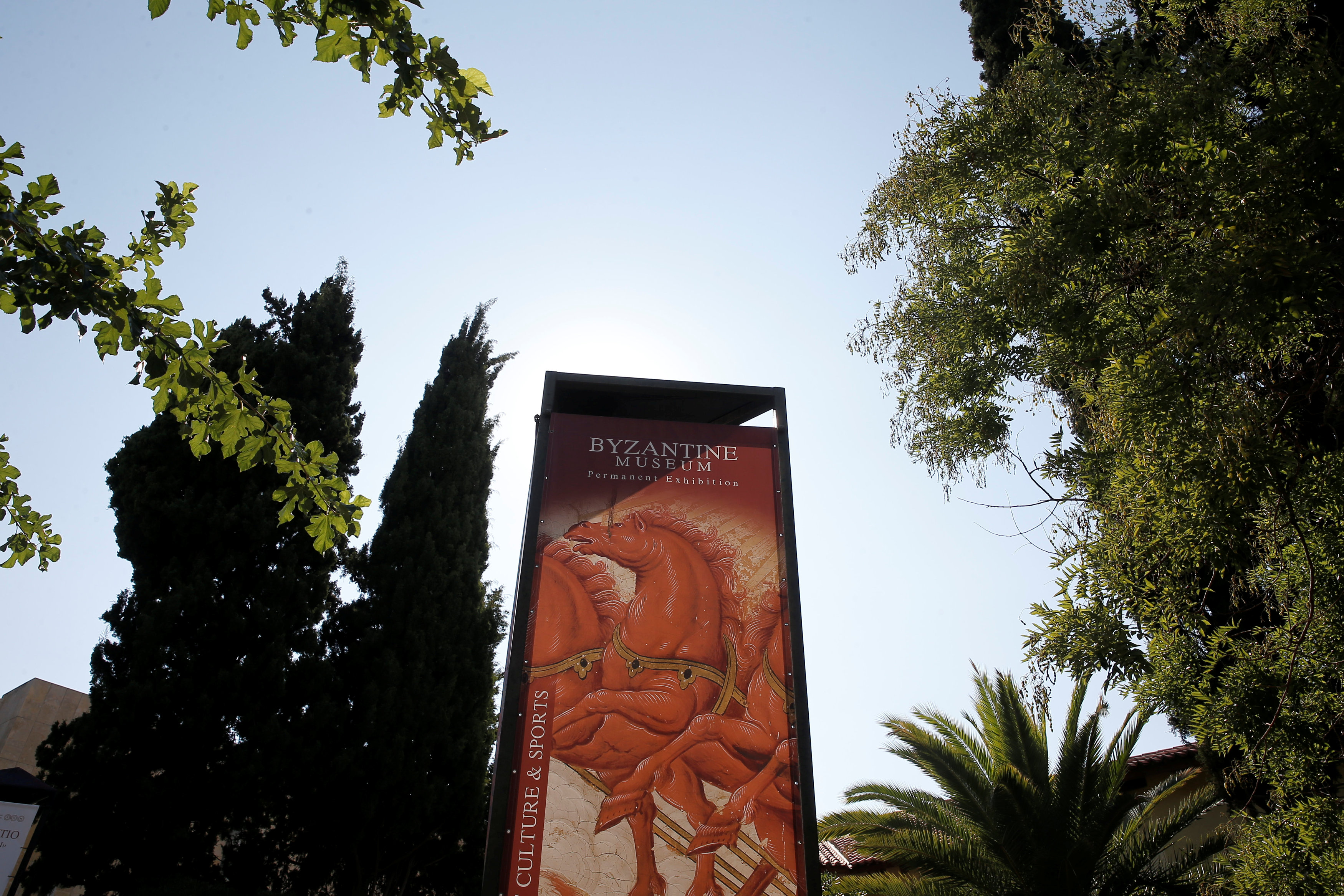 tagreuters.com2018binary_LYNXNPEE8918D-FILEDIMAGE