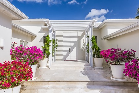 tagreuters.com2018binary_MT1VRTP0JW4S2A-VIEWIMAGE