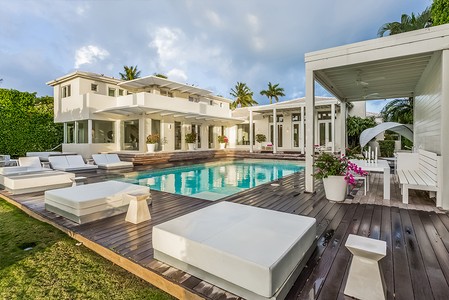 tagreuters.com2018binary_MT1VRTP0JW4S2V-VIEWIMAGE