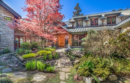 tagreuters.com2018binary_MT1VRTP0JW4TLI-VIEWIMAGE