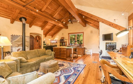 tagreuters.com2018binary_MT1VRTP0JW4TLQ-VIEWIMAGE