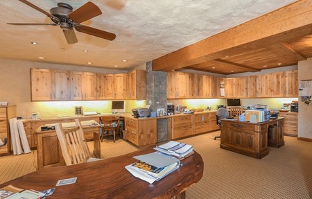 tagreuters.com2018binary_MT1VRTP0JW4TLR-VIEWIMAGE