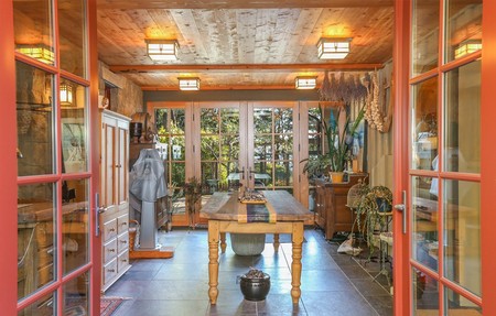 tagreuters.com2018binary_MT1VRTP0JW4TLS-VIEWIMAGE