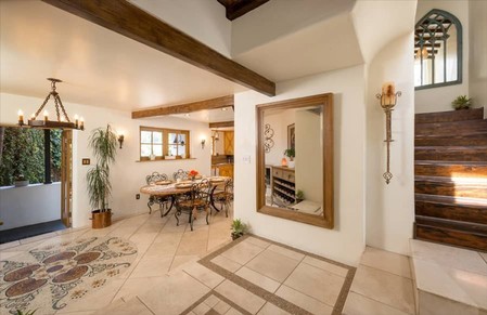 tagreuters.com2018binary_MT1VRTP0JW4U3I-VIEWIMAGE