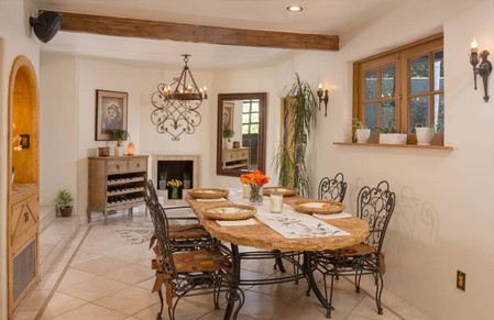 tagreuters.com2018binary_MT1VRTP0JW4U3J-VIEWIMAGE