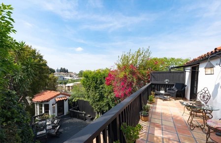 tagreuters.com2018binary_MT1VRTP0JW4U3R-VIEWIMAGE