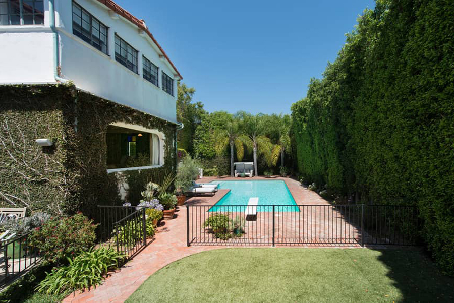 tagreuters.com2018binary_MT1VRTP0JW61MS-FILEDIMAGE