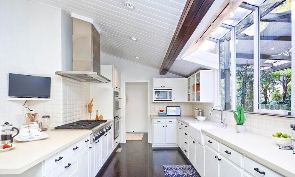 tagreuters.com2018binary_MT1VRTP0JW6C5L-FILEDIMAGE