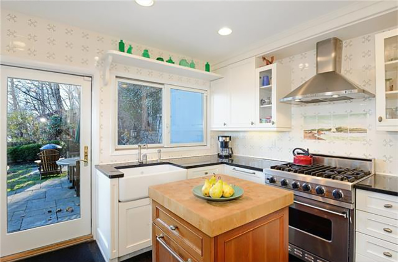 tagreuters.com2018binary_MT1VRTP0JW6D8T-BASEIMAGE