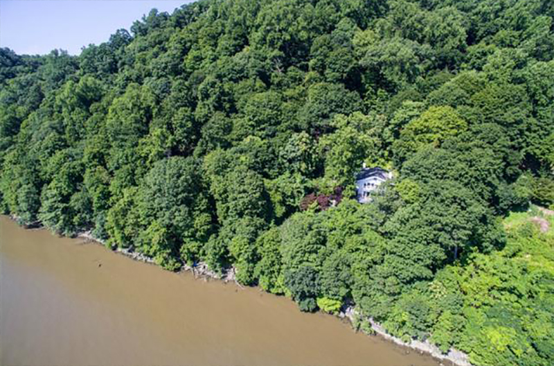 tagreuters.com2018binary_MT1VRTP0JW6D94-BASEIMAGE