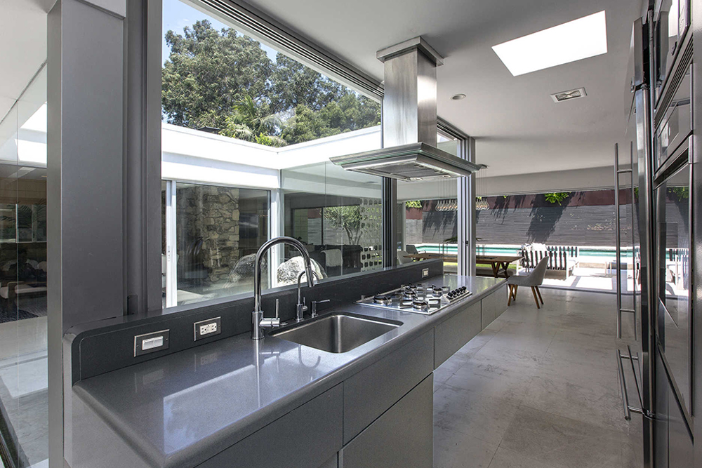 tagreuters.com2018binary_MT1VRTP0JW6NN0-FILEDIMAGE