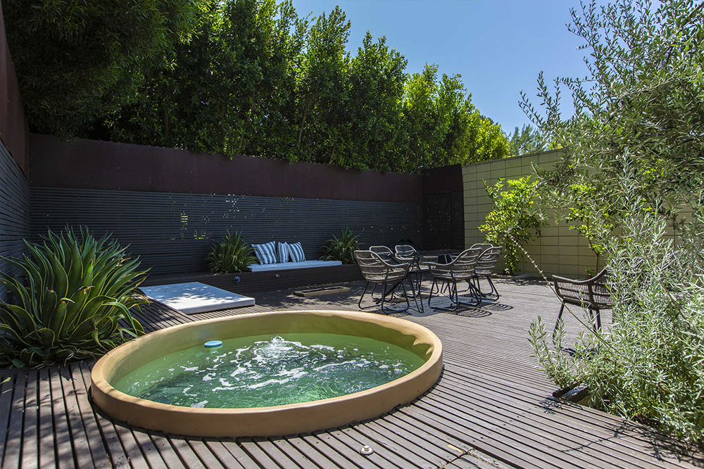 tagreuters.com2018binary_MT1VRTP0JW6NNC-FILEDIMAGE