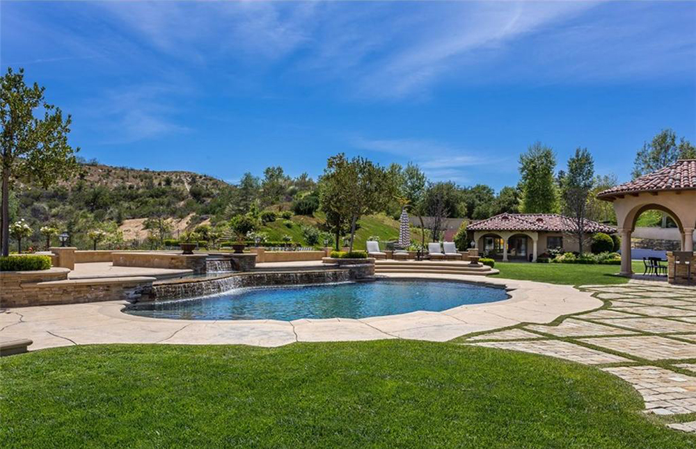 tagreuters.com2018binary_MT1VRTP0JW6PK7-FILEDIMAGE