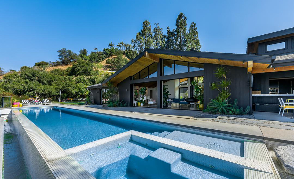 tagreuters.com2018binary_MT1VRTP0JW7JAR-FILEDIMAGE