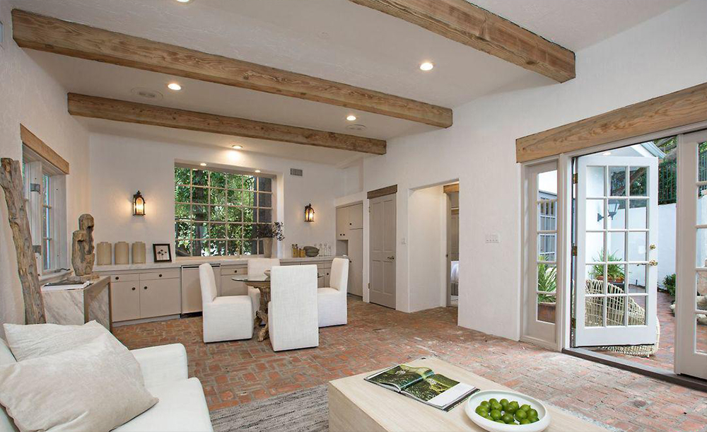 tagreuters.com2018binary_MT1VRTP0JW88OT-FILEDIMAGE