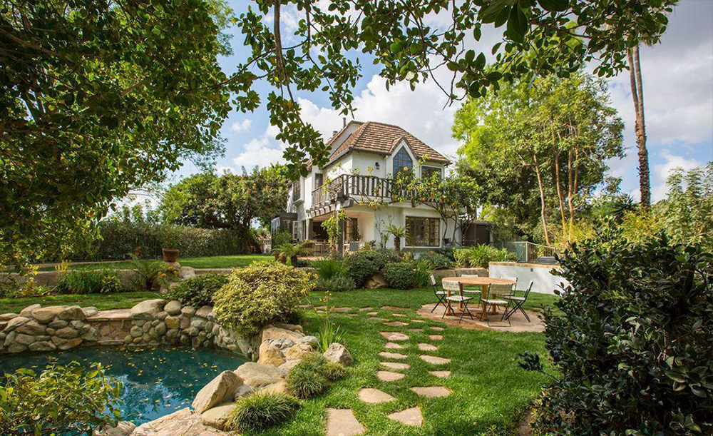 tagreuters.com2018binary_MT1VRTP0JW88OY-FILEDIMAGE