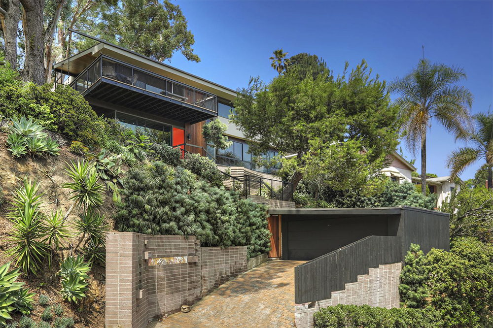 tagreuters.com2018binary_MT1VRTP0JW8CHG-FILEDIMAGE