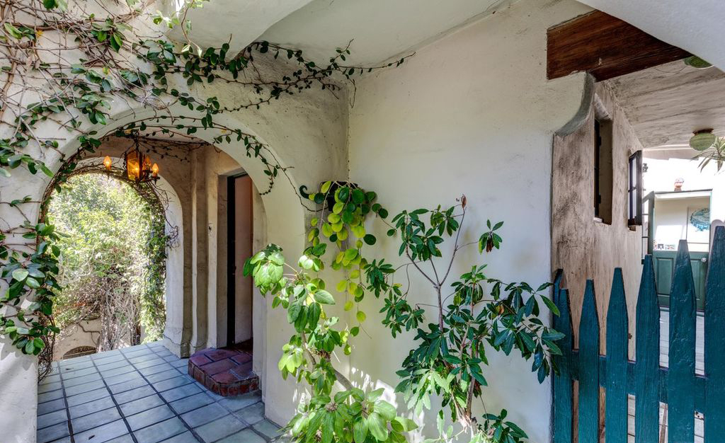 tagreuters.com2018binary_MT1VRTP0JW8S1T-FILEDIMAGE