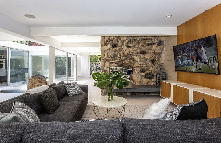 tagreuters.com2018binary_MT1VRTP0JW91VB-FILEDIMAGE