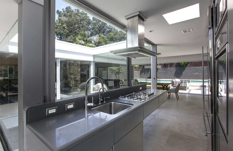 tagreuters.com2018binary_MT1VRTP0JW91VE-FILEDIMAGE