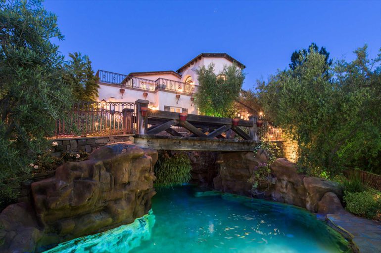 tagreuters.com2018binary_MT1VRTP0JWA638-FILEDIMAGE