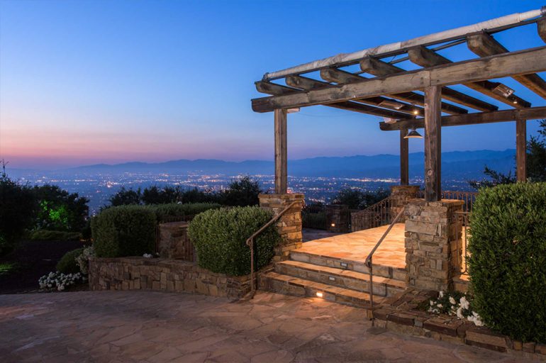 tagreuters.com2018binary_MT1VRTP0JWA63L-FILEDIMAGE