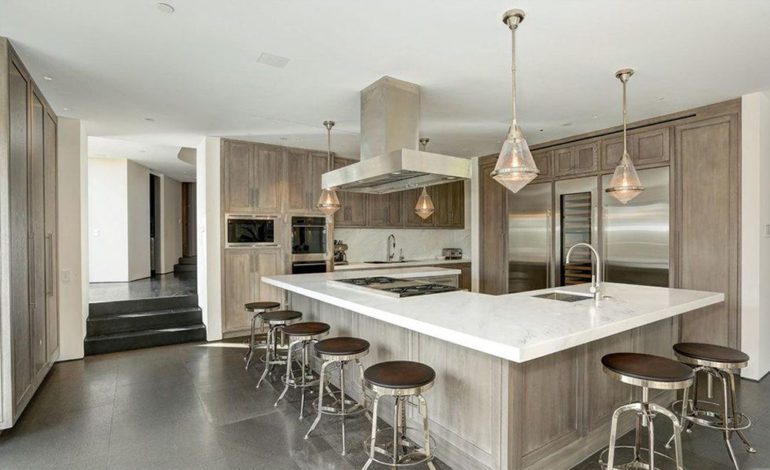 tagreuters.com2018binary_MT1VRTP0JWA64Y-FILEDIMAGE