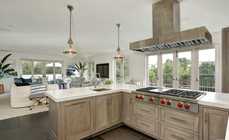 tagreuters.com2018binary_MT1VRTP0JWA64Z-FILEDIMAGE