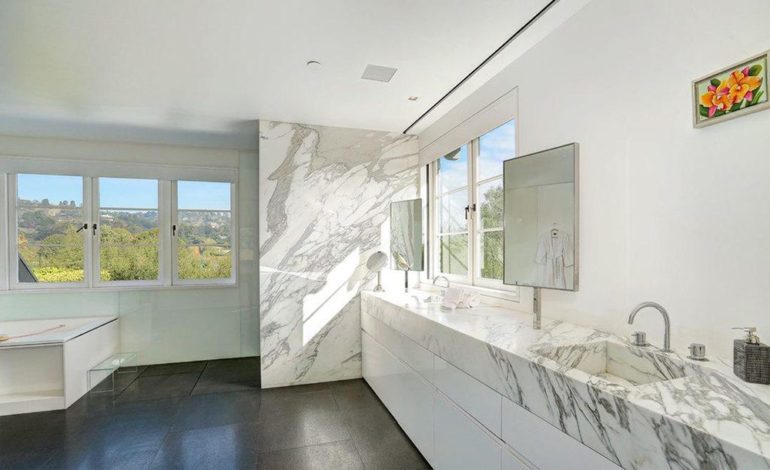 tagreuters.com2018binary_MT1VRTP0JWA656-FILEDIMAGE