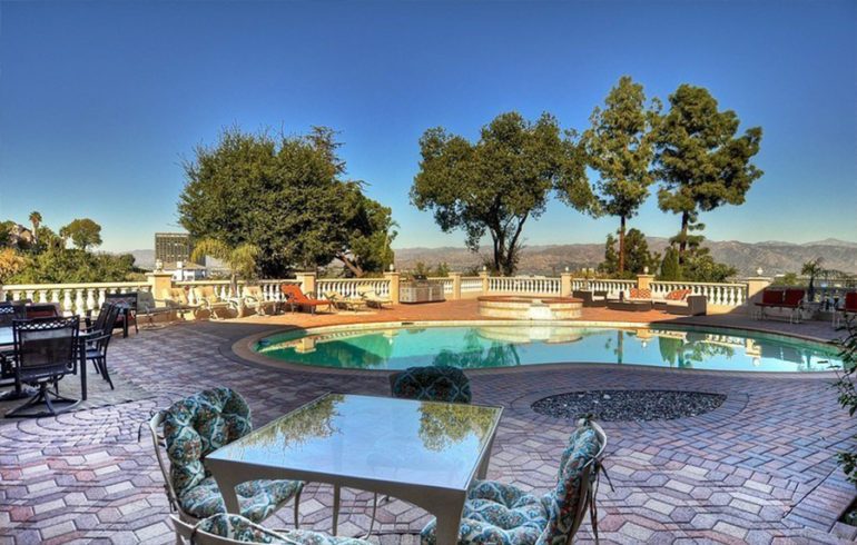 tagreuters.com2018binary_MT1VRTP0JWABR8-FILEDIMAGE