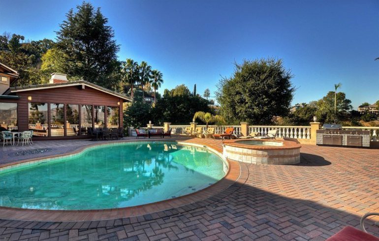 tagreuters.com2018binary_MT1VRTP0JWABR9-FILEDIMAGE