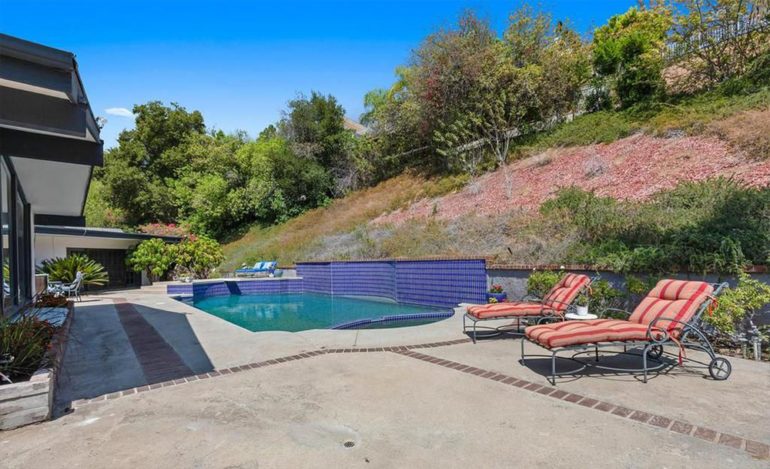 tagreuters.com2018binary_MT1VRTP0JWAHKT-FILEDIMAGE