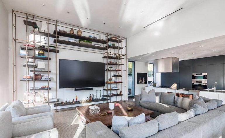 tagreuters.com2019binary_MT1VRTP0JWB32X-FILEDIMAGE