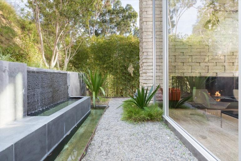 tagreuters.com2019binary_MT1VRTP0JWBYE3-FILEDIMAGE