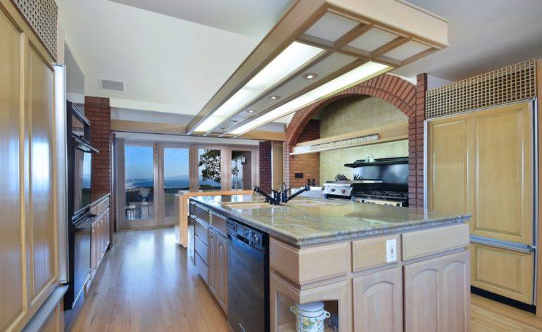 tagreuters.com2019binary_MT1VRTP0JWCNVV-FILEDIMAGE