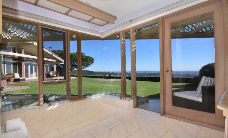 tagreuters.com2019binary_MT1VRTP0JWCNVZ-FILEDIMAGE