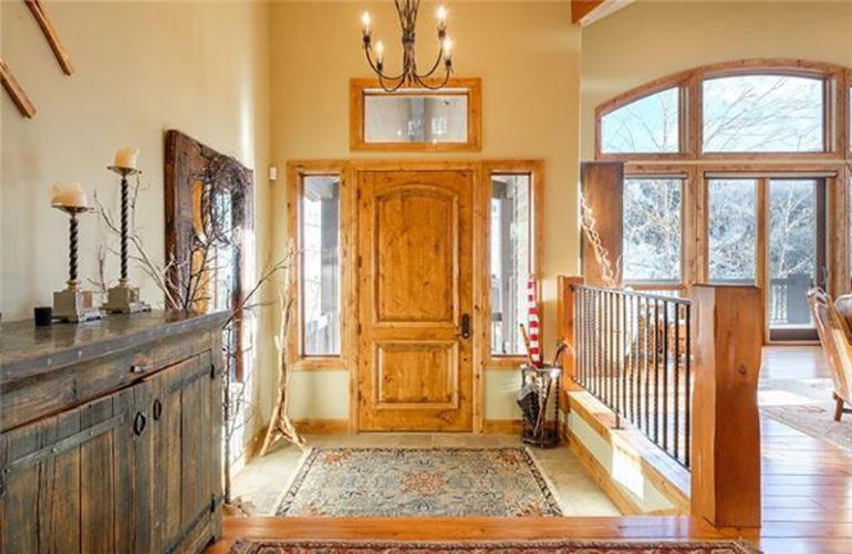 tagreuters.com2019binary_MT1VRTP0JWCOE1-BASEIMAGE