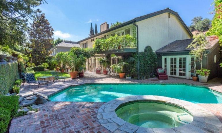 tagreuters.com2019binary_MT1VRTP0JWCOM4-FILEDIMAGE