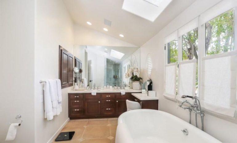 tagreuters.com2019binary_MT1VRTP0JWD1EI-FILEDIMAGE