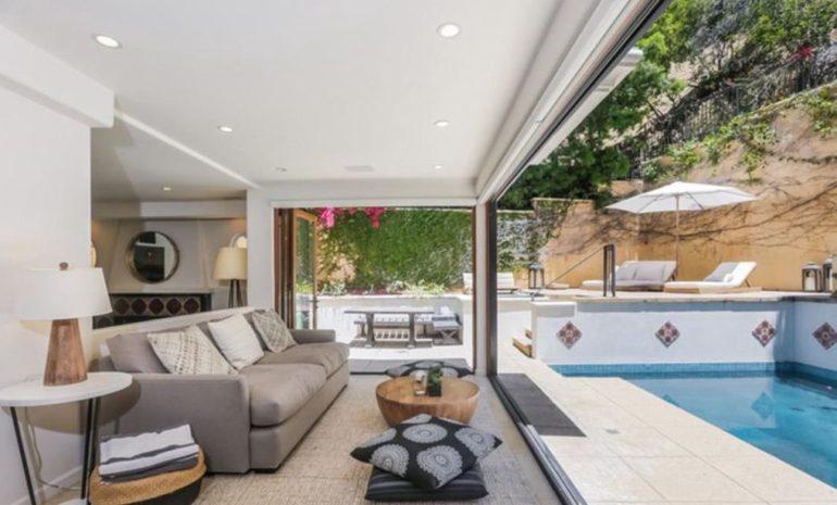 tagreuters.com2019binary_MT1VRTP0JWD1EK-FILEDIMAGE