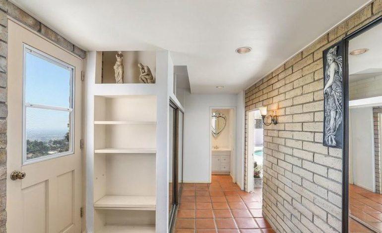 tagreuters.com2019binary_MT1VRTP0JWD6UB-FILEDIMAGE