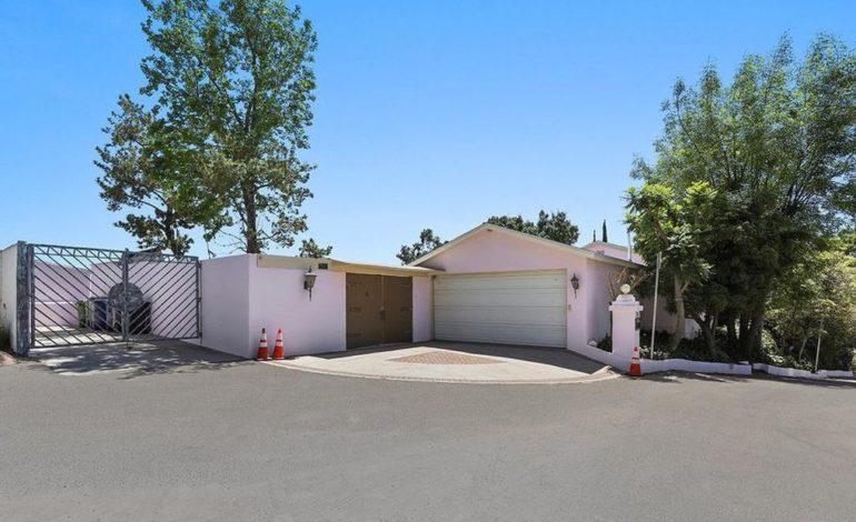 tagreuters.com2019binary_MT1VRTP0JWD6UK-FILEDIMAGE