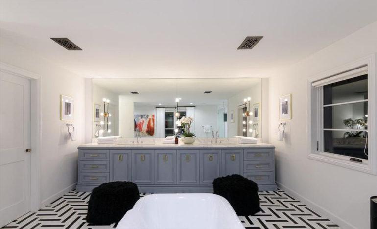 tagreuters.com2019binary_MT1VRTP0JWD8RD-FILEDIMAGE