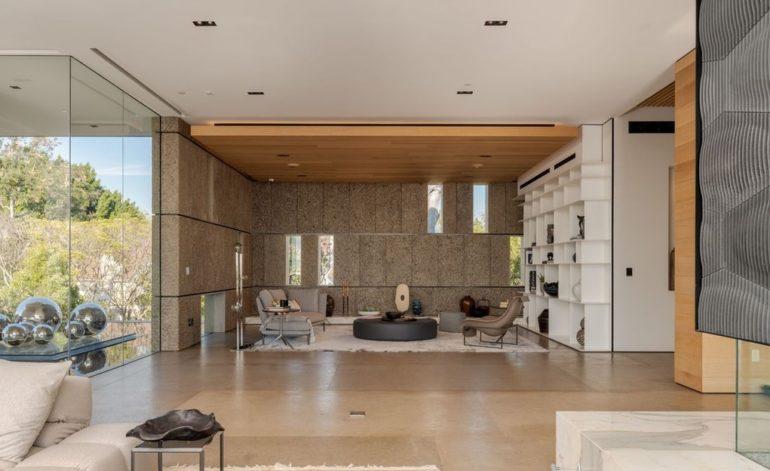 tagreuters.com2019binary_MT1VRTP0JWDCEV-FILEDIMAGE