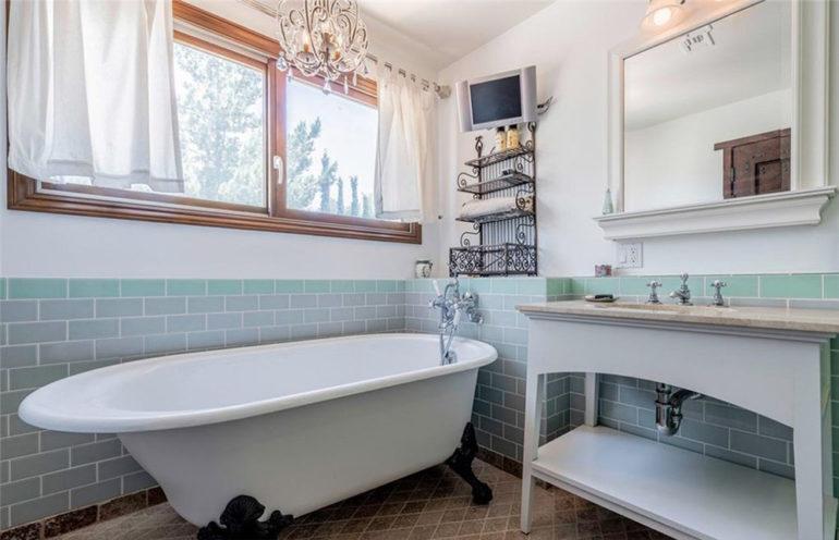 tagreuters.com2019binary_MT1VRTP0JWE5GZ-FILEDIMAGE